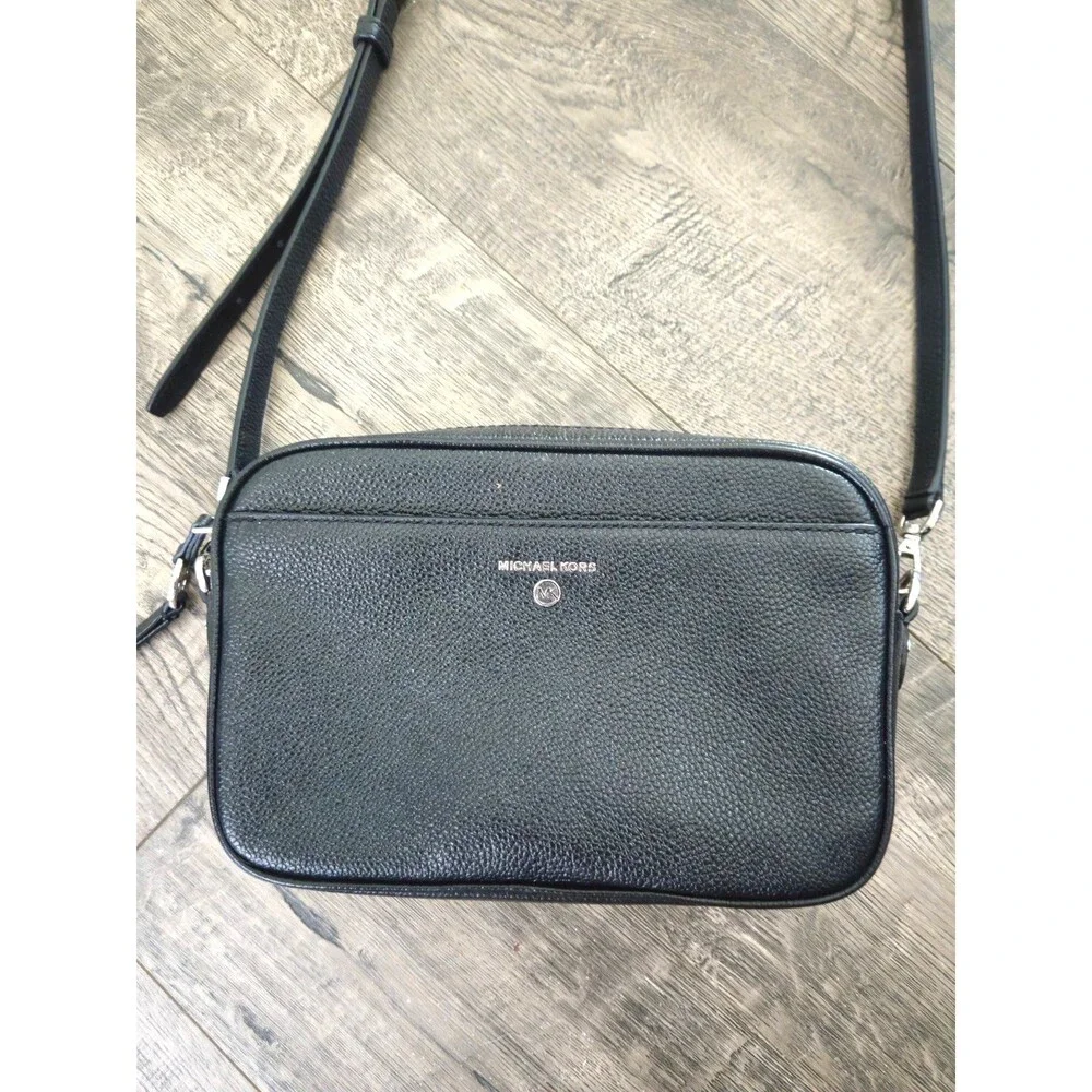 Michael Kors Jet Set Charm Small Pebbled Leather Camera Crossbody Bag - Pristine